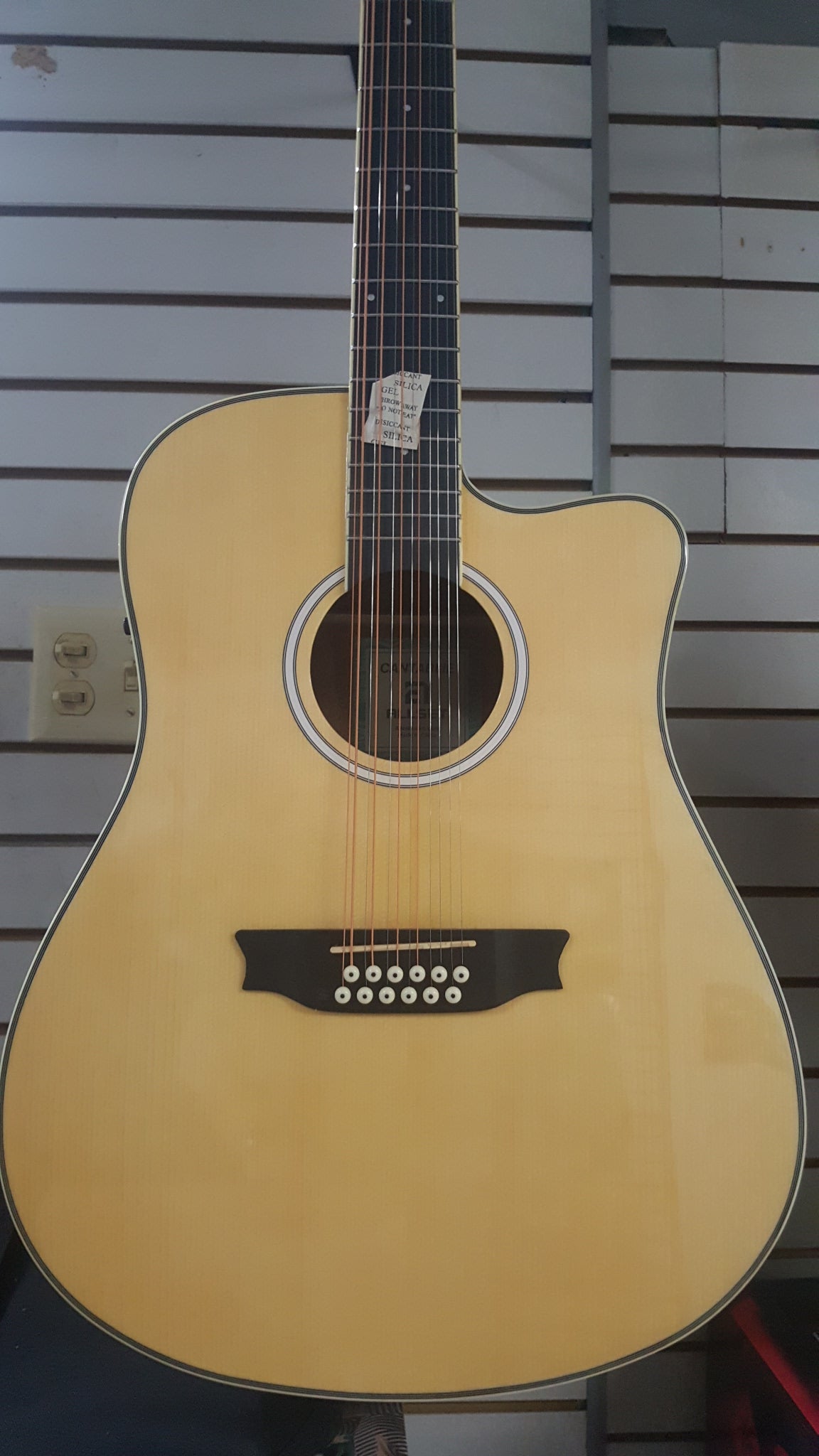 Guitarra 12 cuerdas