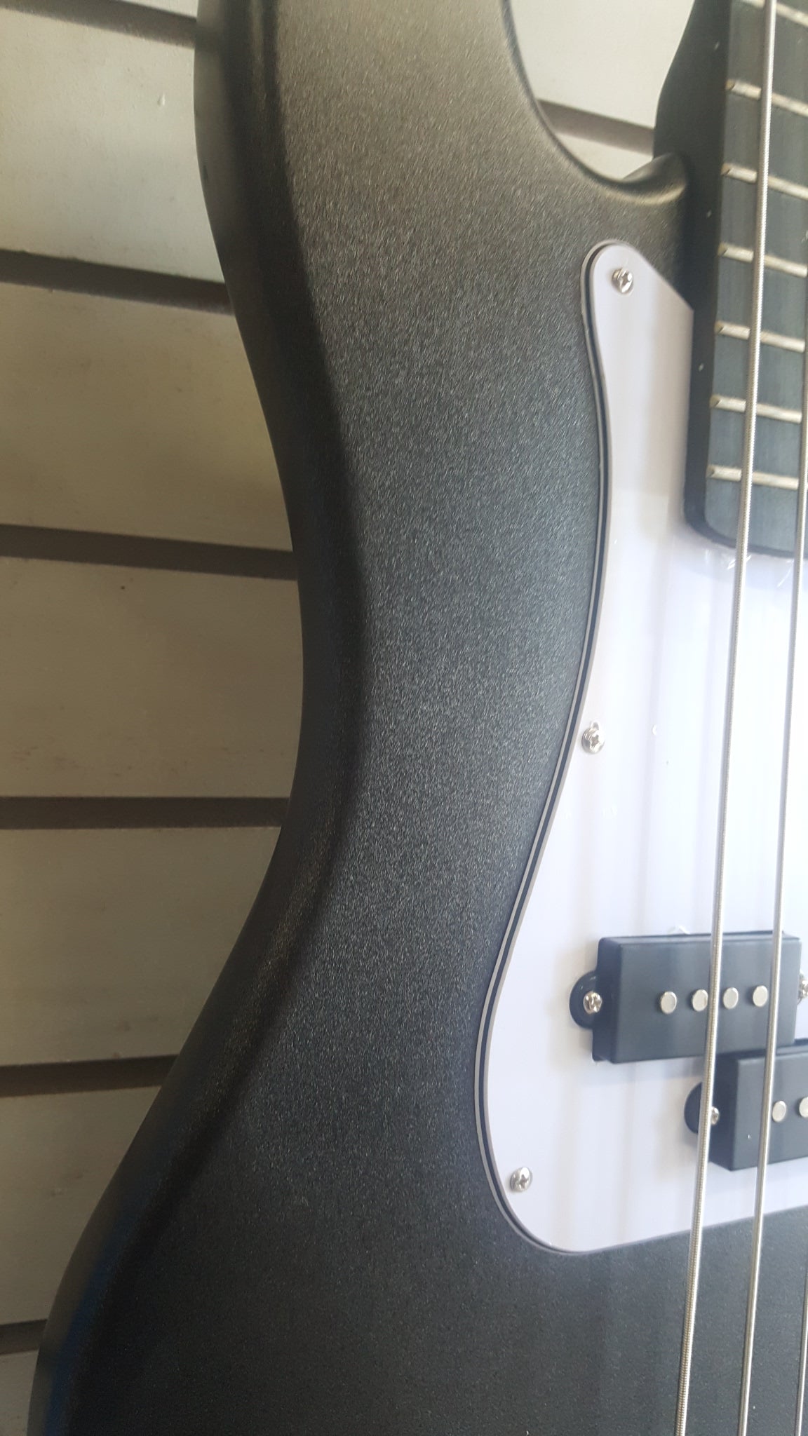 Bajo 4