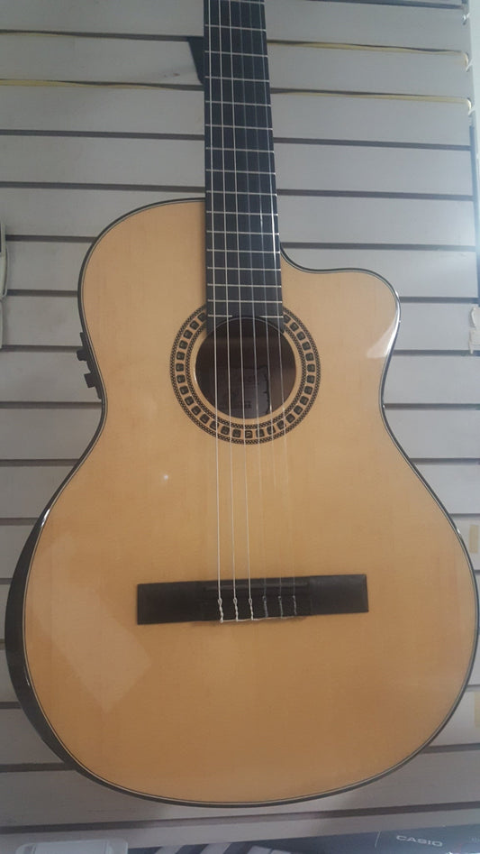 Guitarra clasica electroacustica Palmer